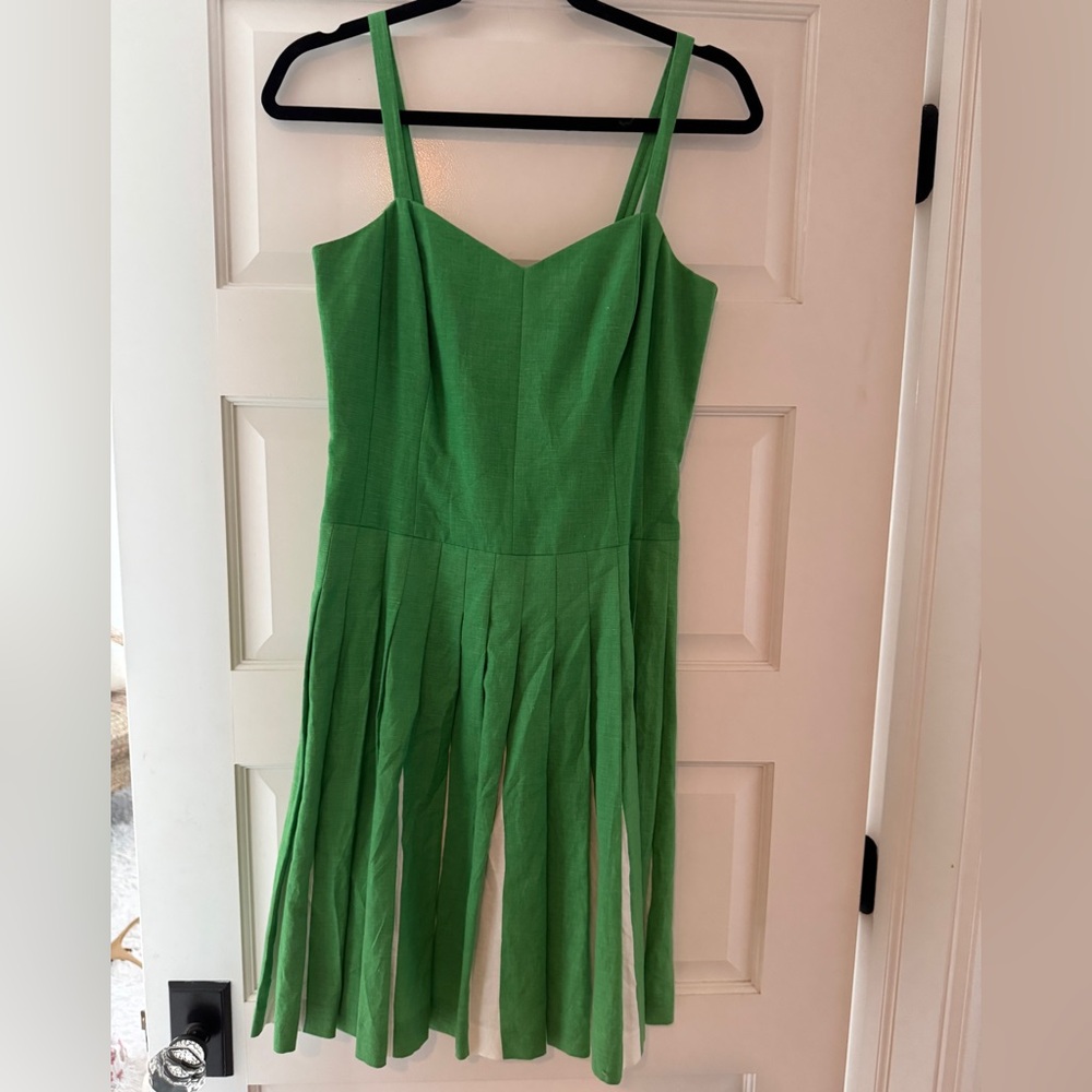 Green Sleeveless Pleated Jumpsuit